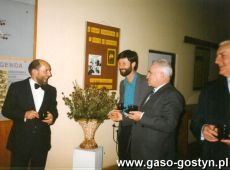 5503. Biblioteka publiczna miasta i Gminy w Gostyniu-recital Zbigniewa Walerysia pt. Mickiewicz w Wielkopolsce (26 listopada 1998 r.)