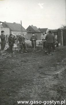 5507.Czyn spoleczny mieszkancow Bodzewa dla uczczenia 30-lecia Polski Ludowej (1974 r.)
