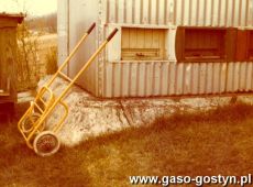 5519. Wozek pasieczny Mariana Sobeckiego, za ktory otrzymal wyroznienie na III Ogolnopolskim KOnkursie na sprzet pszczelarski (1986 r.)
