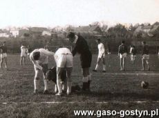 554.Mecz pilki noznej na stadionie w Gostyniu