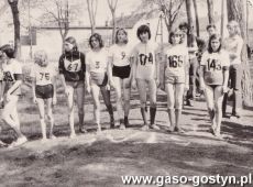 5553.Zawody gminne w biegach przelajowych w Piaskach (1977 r.)