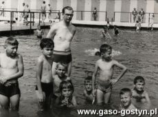 5609. Kolonia zuchowa Hufca Gostyn w Krotoszynie (1967 r.) - kapiel w krotoszynskim basenie