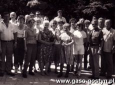 5669. Chor Dzwon przed pomnikiem Wasyla Skopenki w Sandomierzu (1985 r.), Wasyl Skopenko-pulkownik radziecki, od 1944 dowodca 1180 pulku piechoty 350 dywizji 1 Frontu Ukrainskiego