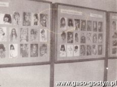5674.Biblioteka Publiczna Miasta i Gminy w Gostyniu - wystawa pt. Dziecko w malarstwie