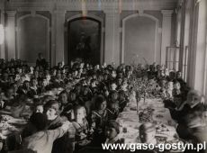 5747.Podwieczorek w dniu 3 maja 1931 roku w auli Gimnazjum w Gostyniu