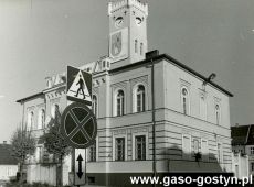 5781.Ratusz w Krobi (1985 r.)