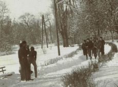 5784.Zespol Szkol Rolniczych w Grabonogu - lekcja wychowania fizycznego w zimowej scenerii