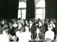 5801.Choinka noworoczna dzieci z Przedszkola nr 2 w Gostyniu (Powiatowy Dom Kultury w Gostyniu, 1979 r.)