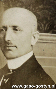 5804.Lukasz Owsianny - kolejarz, w latach 1920-1939 naczelnik i instruktor Towarzytswa Gimnastycznego Sokol, czlonek Zwiazku Praw Gornikow,  w latach 1935-1939 zastapca soltysa w Piaskach