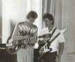 5820.Janusz Jankowiak i Marcin Katanski - gitarzysci zespolu Ciastko z kremem z  Liceum Ogolnoksztalcacego w Gostyniu (2. polowa lat 80. XX wieku)