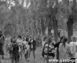 5851.Uczniowie gostynskich szkol swietuja Miedzynarodowy Dzien Dziecka na stadionie Osrodka Sportu i Rekreacji w Gostyniu (1987 r.).JPG