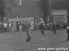 5855.Uczniowie gostynskich szkol swietuja Miedzynarodowy Dzien Dziecka na stadionie Osrodka Sportu i Rekreacji w Gostyniu (1987 r.).JPG
