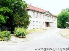 5884.Palac w Pudliszkach na zdjeciu z 2003 roku