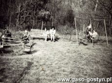 5903.Plac zabaw przy palacu w Pepowie