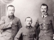 592.Legiony Polskie - pierwszy z prawej sierzant Wladyslaw Kolomlocki (1918 r.)