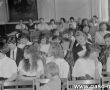 5927.Pozegnanie absolwentow Szkoly Podstawowej nr 4 w Gostyniu (1990 r.).JPG