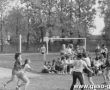 5930.Turniej pilki recznej na boisku Liceum Ogolnoksztalcacego w Gostyniu (1987 r.).JPG