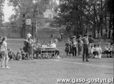 5931.Turniej pilki recznej na boisku Liceum Ogolnoksztalcacego w Gostyniu (1987 r.).JPG