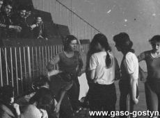 5946.Final Wojewodzkich Igrzysk Mlodziezy Szkolnej w Pilce Siatkowej w hali sportowej SP 2 w Gostyniu (1988 r.) - siatkarki gostynskiego LO.JPG