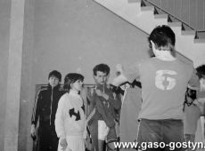 5947.Final Wojewodzkich Igrzysk Mlodziezy Szkolnej w Pilce Siatkowej w hali sportowej SP 2 w Gostyniu (1988 r.) - siatkarze gostynskiego LO.JPG