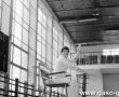 5948.Final Wojewodzkich Igrzysk Mlodziezy Szkolnej w Pilce Siatkowej w hali sportowej SP 2 w Gostyniu (1988 r.) - sedzia turnieju Antoni Kus.JPG