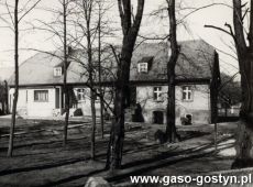 5949.Dom (dwor) w Kunowie, ceglano-gliniany wybudowany w II polowie XIX wieku