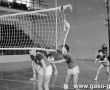 5953.Final Wojewodzkich Igrzysk Mlodziezy Szkolnej w Pilce Siatkowej w hali sportowej SP 2 w Gostyniu (1988 r.) - siatkarze gostynskiego LO.JPG