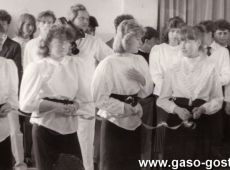 5962.Pozegnanie absolwentow Szkoly Podstawowej nr 1 im. Czarnego Legionu w Gostyniu (1989 r.)