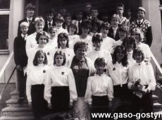 5968.Pozegnanie absolwentow Szkoly Podstawowej nr 1 im. Czarnego Legionu w Gostyniu (1989 r.)