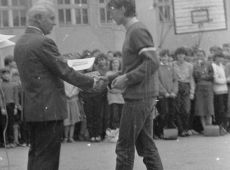 5979.Zakonczenie tygodnia sportu w Liceum Ogolnoksztalcacym w Gostyniu (1987 r.).JPG