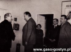 6142.Wizyta ministra spraw zagranicznych Stefana Olszowskiego w Bibliotece Publicznej Miasta i Gminy oraz Muzeum w Gostyniu (15 marca 1975 r.)