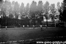 634.Stadion w Gostyniu, mecz pilki noznej Kania Gostyn-Chrobry Glogow (1985 r.).JPG