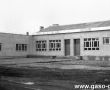 6343.Sala wiejska w Brzeziu - miejsce spotkan, zebran, zabaw, wesel (lata 80. XX wieku)