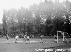 636.Stadion w Gostyniu, mecz pilki noznej Kania Gostyn-Chrobry Glogow (1985 r.).JPG