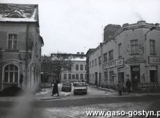 6360.Ulica Koscielna w Gostyniu na przelomie lat 70. i 80. XX wieku