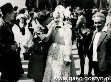 6397.Biskupianie na Ogolnopolskim Festiwalu Folkloru i Sztuki Ludowej w Plocku (23-26 czerwca 1977 r.)
