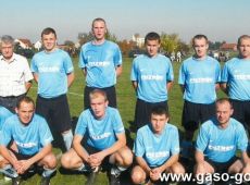 6440.Druzyna Wielkopolanki Szelejewo przed zwycieskim derbowym meczem z Korona Piaski (boisko w Szelejewie, 2012 r.)