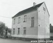 6454.Budynek Szkoly Podstawowej w Kunowie na poczatku lat 80. XX wieku