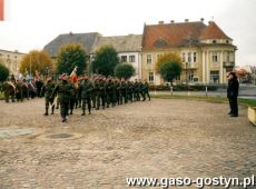 6472.Rynek w Gostyniu - obchody Swieta Niepodleglosci (11 listopada 2002 r.)