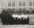 6536.Druhowie OSP w Krobi po uroczystosci wreczenia sztandaru ufundowanego przez spoleczenstwo miasta w 1968 roku