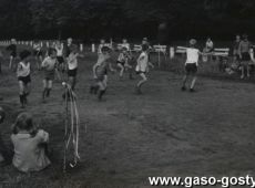 6572.Dzien sportu na kolonii Hufca ZHP Gostyn w Rydzynie (1965 r.)