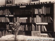 6773.Wnetrze Powiatowej i Miejskiej Biblioteki Publicznej w Gostyniu (1953 r.)