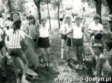 682.Dzien Dziecka i Sportu w Szkole Podstawowej w Kunowie (24 maja 1975 r.)