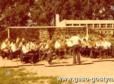 684.Orkiestra Deta Cukrowni Gostyn podczas obchodow 700-lecia Miejskiej Gorki (czerwiec 1986r.)-koncert dla publicznosci