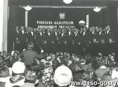 687.Przeglad Chorow i Orkiestr Detych w Krobi(1975 r.)-gra Orkiestra Deta z Pudliszek i spiewa Chor HARMONIA z Krobi