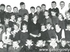 694.Klasa IIc SP 1 w Gostyniu, rok szkolny 1964-1965,(wych. Urszula Sowinska )