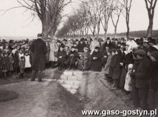 695.Uroczystosc odsloniecia pomnika Marszalka Jozefa Pilsudskiego w Podrzeczu (17.11.1935 r.)