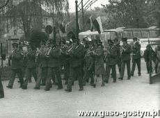 7005.Z okazji 700-lecia Gostynia w parku przy Domu Kultury odbyl sie zjazd chorow i orkiestr detych okregu leszczynskiego (7 maja 1978 r.)