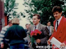 7145.Po spotkaniu w GOK Hutnik w Gostyniu w dniu 31 sierpnia 1993 roku rozpoczynajacym kampanie wyborcza SLD – Aleksander Kwasniewski i Ireneusz Gosciniak