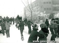 716.Ferie zimowe w Szkole Podstawowej nr 3 w Gostyniu (1980 r.)